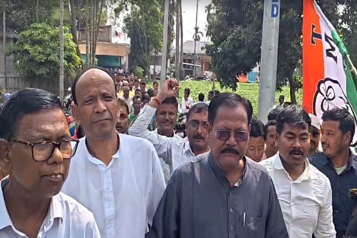 দিদির ফোনেই ভাঙল অভিমান! ‘দলে আছি,’ বলছেন ‘বিদ্রোহী’ খগেশ্বর রায়