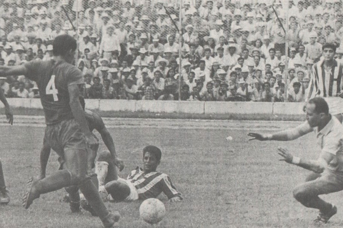 An article on related Football and War
