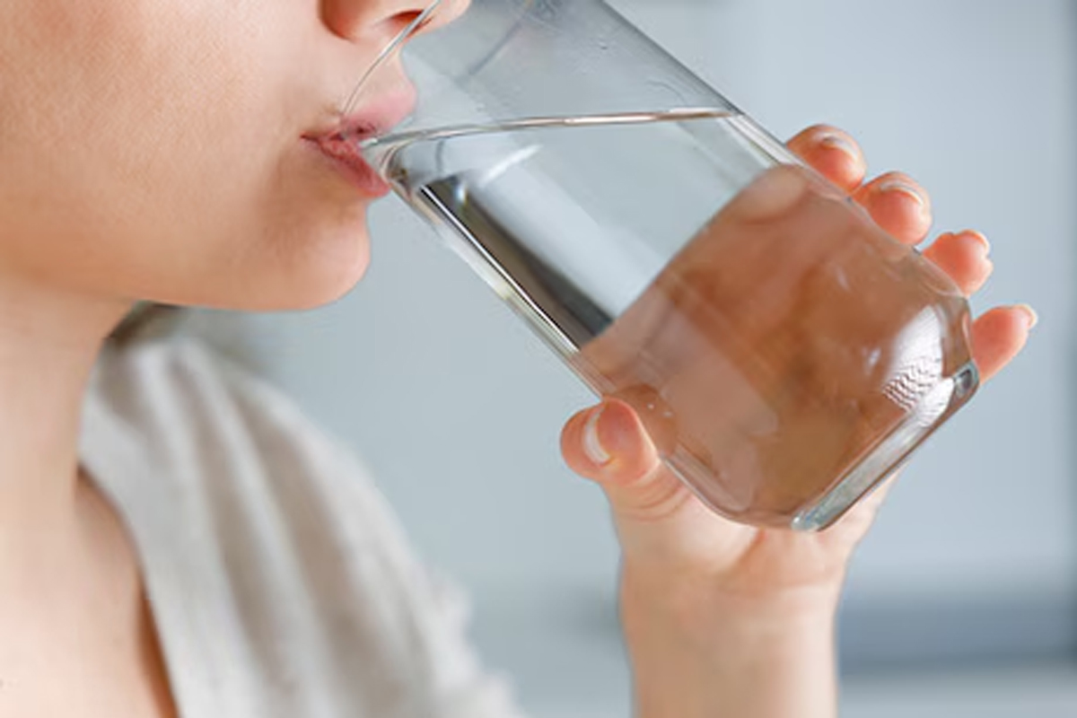 Health tips overhydration water intoxication risks safe water intake