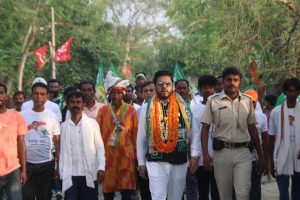 পূর্বস্থলী উত্তরে ছুটছে ‘কালো ঘোড়া’! প্রচারে ঝড় আমজনতা উন্নয়ন পার্টির যুব নেতা বাবানের
