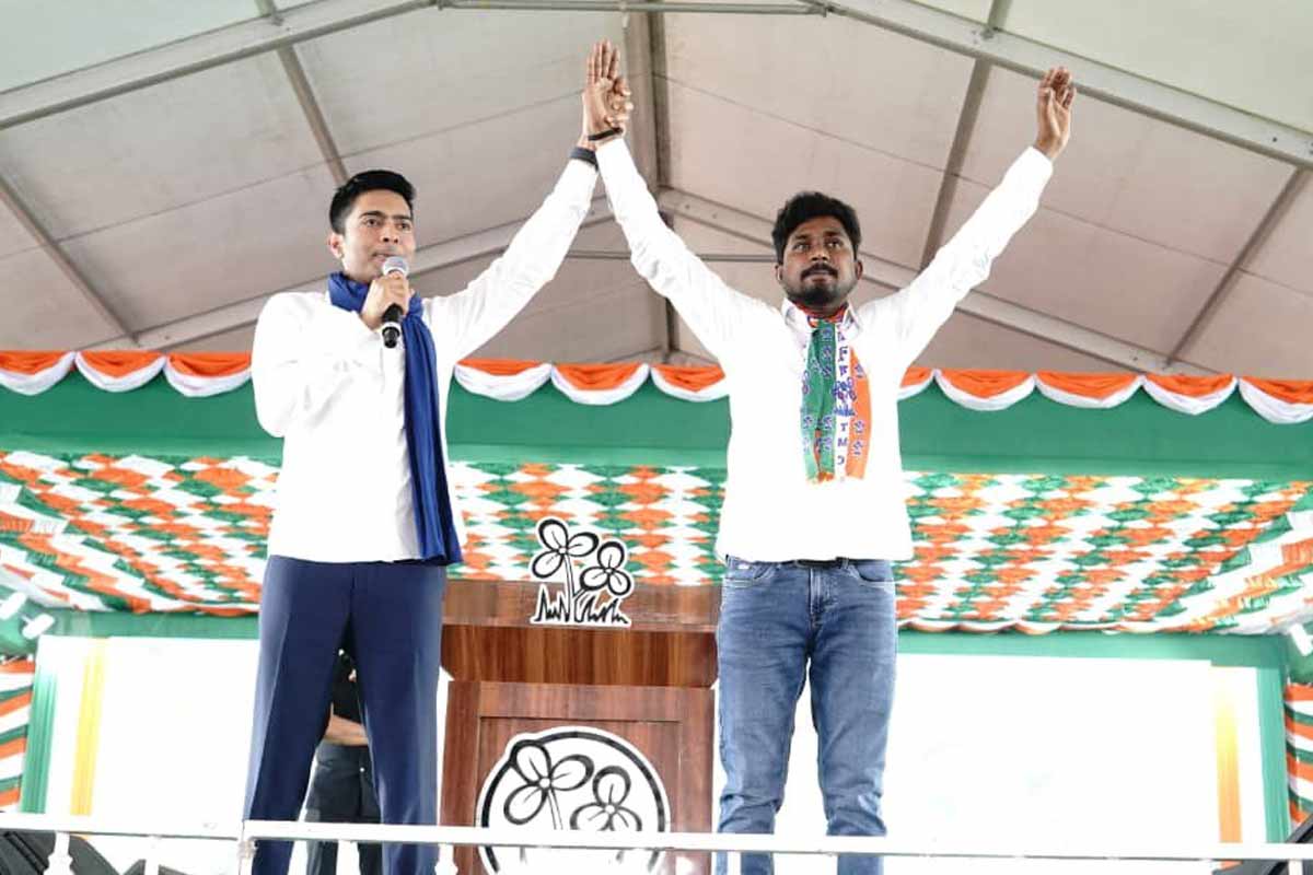 ‘অমিত শাহের সঙ্গে ডিল করে ছেলেকে প্রার্থী করেছেন’, জয়পুরে ভোটপ্রচারে অভিষেকের নিশানায় কে?