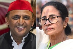 ‘ষড়যন্ত্র’ ফাঁস করেন মমতা, মহিলা সংরক্ষণ বিল ফেল হতেই ‘দিদি’কে ধন্যবাদ অখিলেশের, অভিষেককে ফোন রাহুলের