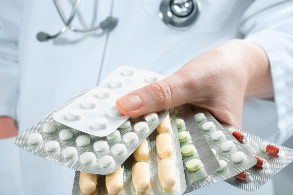 Antibiotic medicines causing diarrhea? Risks of stopping midway explained by doctors