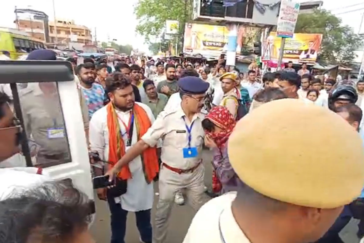 প্রধানমন্ত্রীর আসানসোলের সভাতেই চোরের উৎপাত, খোয়া গেল অন্তত ৫০টি মোবাইল!
