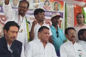 ‘বাংলায় সাম্প্রদায়িকতার বিষ ছড়াচ্ছে’, শুভঙ্করের প্রচারে বিজেপিকে তুলোধোনা আজহারউদ্দিনের