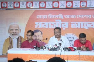 ভোট প্রচারে বিজেপির হাতিয়ার প্রবাসী বাঙালিরা! ‘স্ক্রিপ্টেড নাটক’, বলছে তৃণমূল