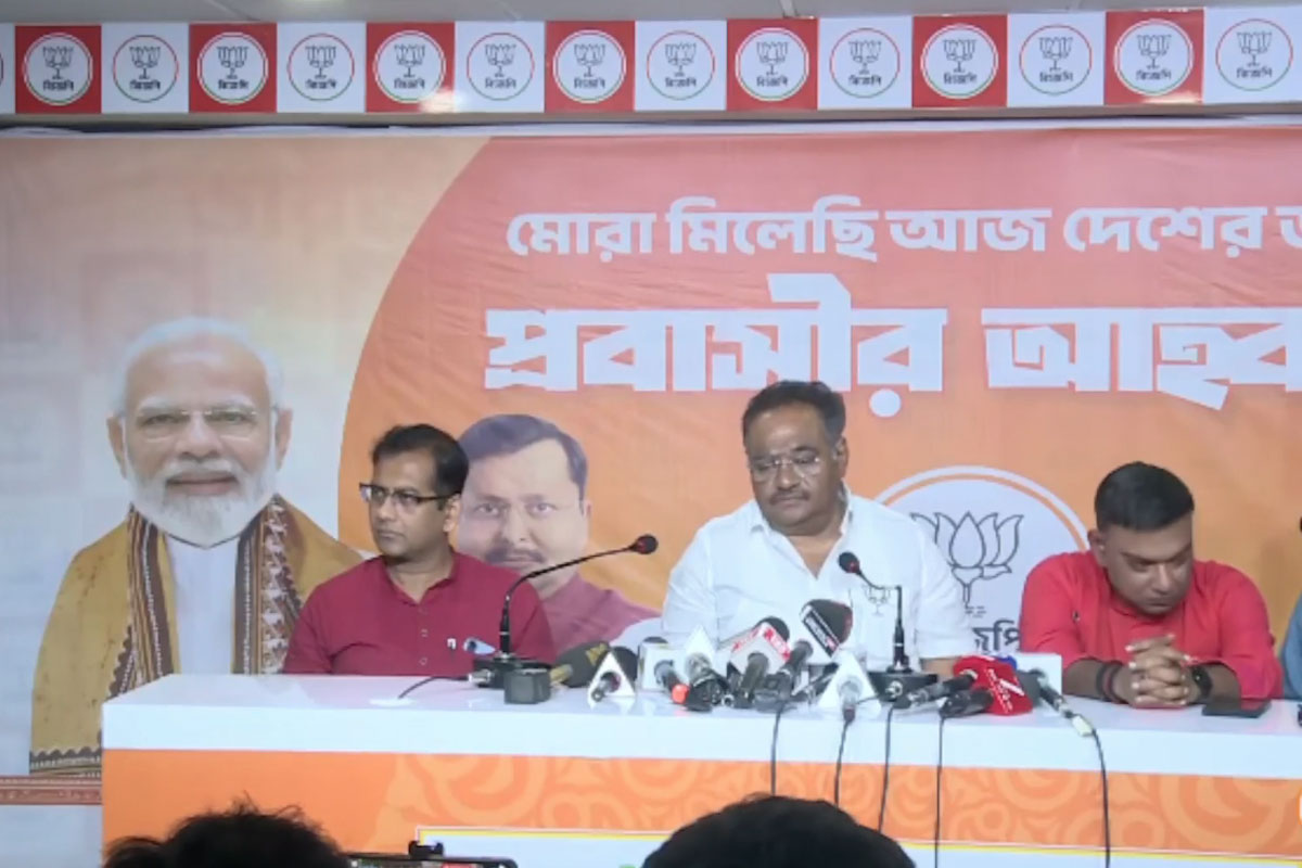 ভোট প্রচারে বিজেপির হাতিয়ার প্রবাসী বাঙালিরা! ‘স্ক্রিপ্টেড নাটক’, বলছে তৃণমূল