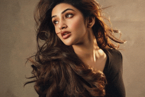 শাহরুখকন্যা সুহানা থেকে দক্ষিণী সুন্দরী, ছাব্বিশে বলিউডে পা রাখবেন একঝাঁক জেন জি!