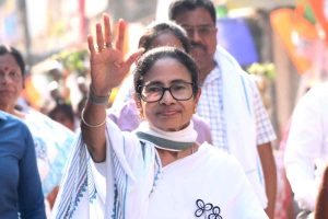কলকাতায় প্রচার শুরু মমতার, প্রথম সভা কুণাল-শ্রেয়ার সমর্থনে বেলেঘাটায়