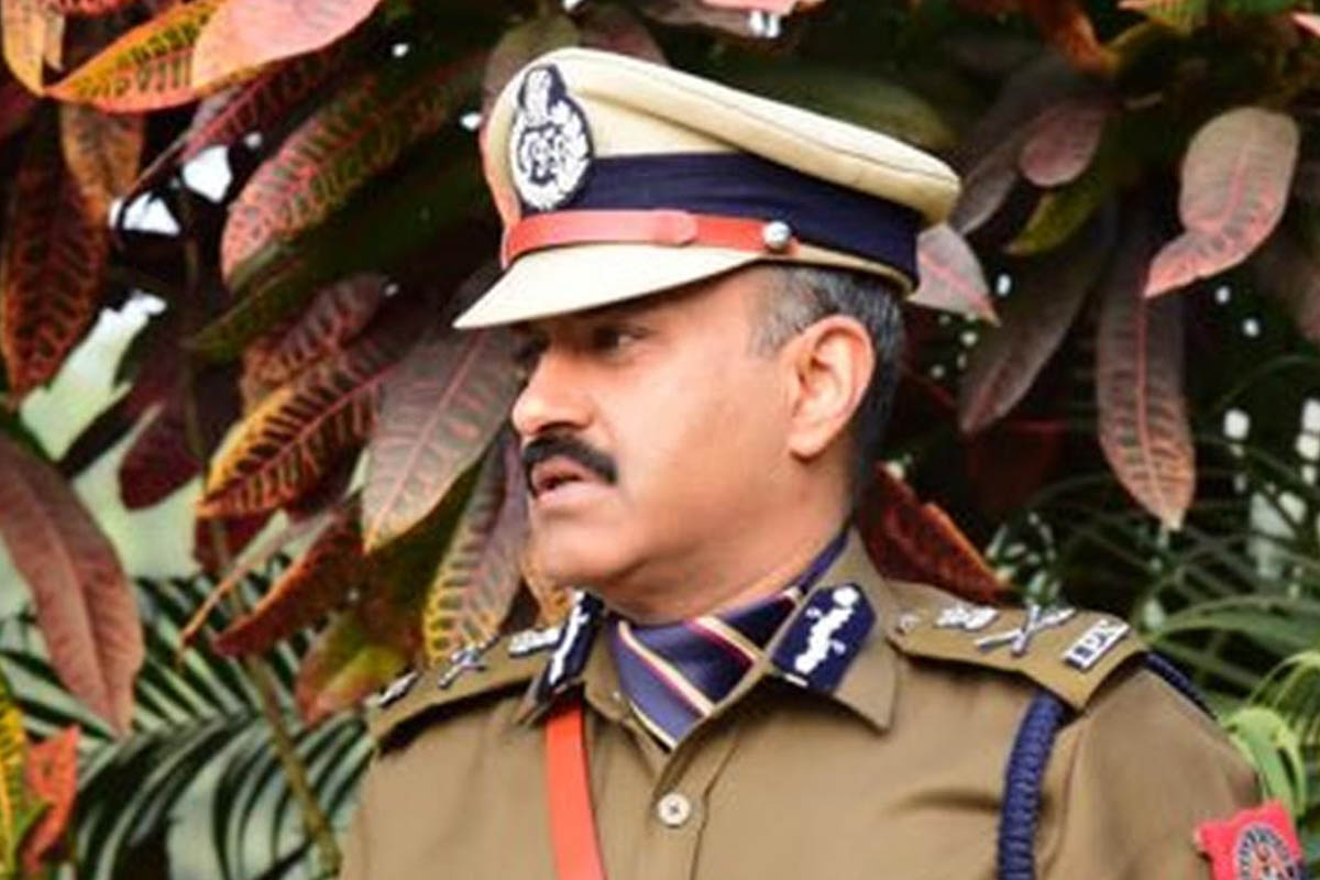 যেন রণসজ্জা! ভোটের জন্য প্রস্তুত সারি সারি সাঁজোয়া গাড়ি, ভিডিও পোস্টে কী বার্তা সিআরপিএফ ডিজির?