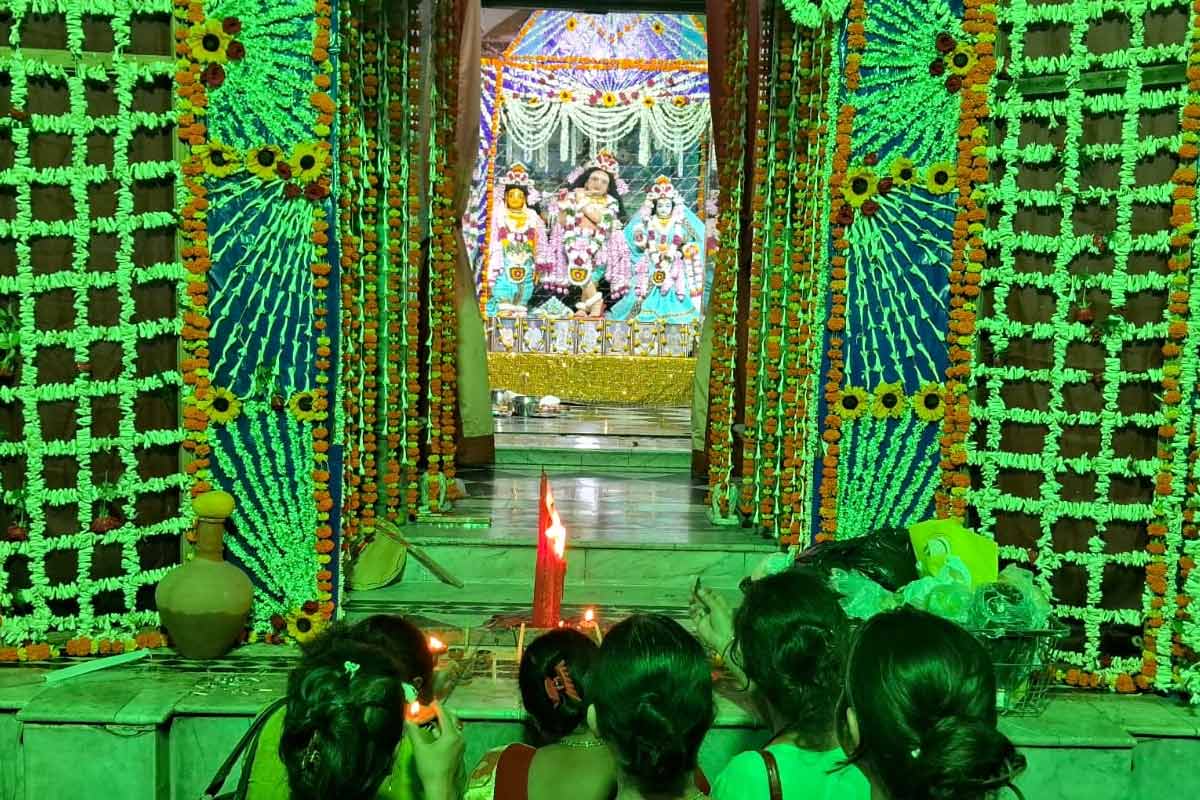 বাগবাজার গৌড়ীয় মঠে শুরু ‘চন্দনযাত্রা’ উৎসব, তপ্ত বৈশাখে শীতল হবেন শ্রীকৃষ্ণ