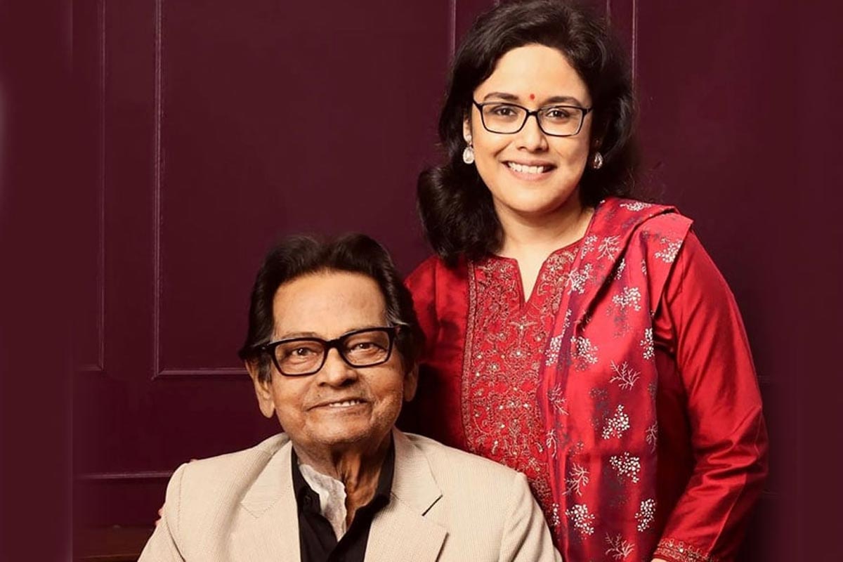 পয়লা বৈশাখের শুভক্ষণে প্রভাত রায়ের ঘরে ‘রায়বাঘিনী’র আগমন, মা হলেন একতা