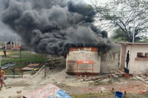 হিঙ্গলগঞ্জে বিএসএফ ক্যাম্পে আগুন, জীবন্ত দগ্ধ জওয়ান! নিরাপত্তায় গাফিলতি?