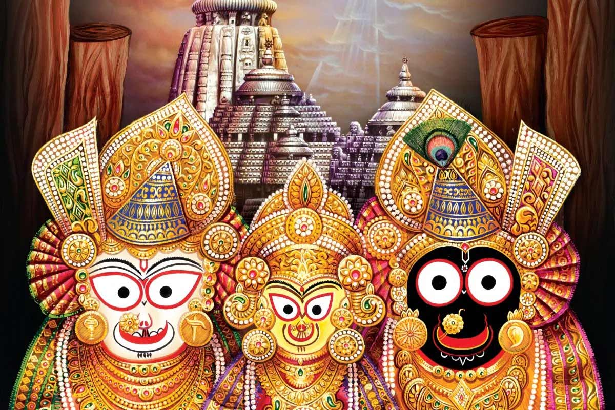 Devotees taking Jagannath Deb Darshan to remove planetary effects and seek blessings