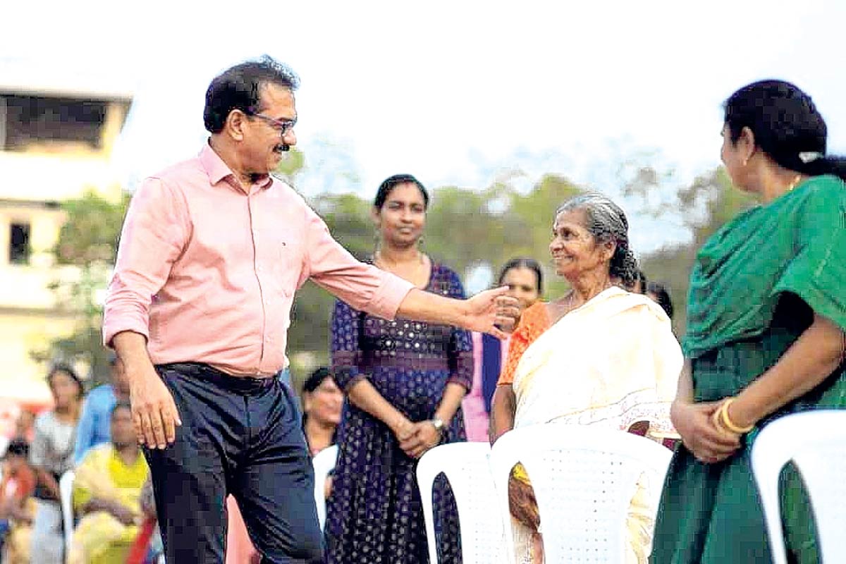 বামের আঁতুড়ঘরে ‘কর্পোরেট নিয়ন্ত্রিত রাজনীতি’! কোচিতে ‘গেমচেঞ্জার’ হতে পারে টিটিপি