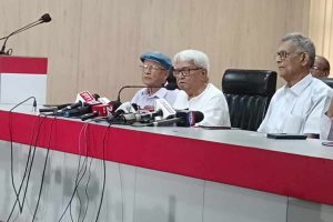 বিনামূল্যে ১০০ ইউনিট বিদ্যুৎ থেকে ‘অভয়া বাহিনী’, ইস্তেহারে ১১ দফা প্রতিশ্রুতি বামেদের