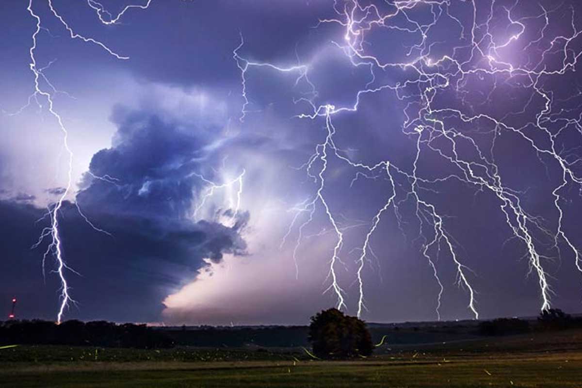 বজ্রাঘাতে ফের প্রাণহানি, চন্দ্রকোনায় প্রাণ গেল ২ জনের