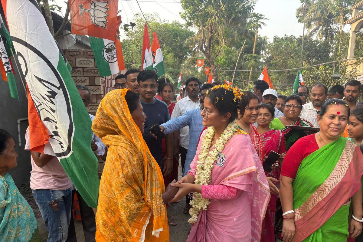 মতুয়াদের নাম বাদই আসল ফ্যাক্টর! বাগদায় ননদ-বউদির ঝগড়ায় শেষ হাসি কার?