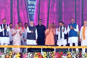 উন্নয়নের নয়া মাইলফলক যোগীরাজ্যে, মোদির হাত ধরে যাত্রা শুরু গঙ্গা এক্সপ্রেসওয়ের