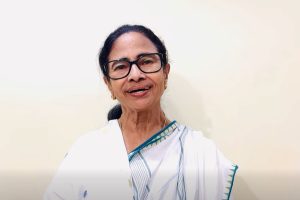এবার কাউন্টিং সেন্টারে পাহারায় খোদ মমতা, গণনায় কারচুপির আশঙ্কা করে প্রার্থীদের কী বার্তা?