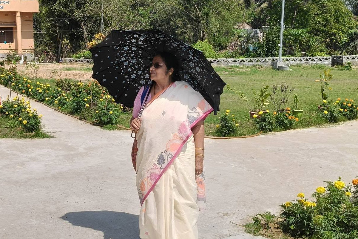 ‘বাহুবলী’ অর্জুনের সঙ্গে সম্মুখ সমরে ‘তরুণ তুর্কি’ তৃণাঙ্কুর! নোয়াপাড়ায় মঞ্জু-কাঁটা বিঁধবে ঘাসফুলকে?