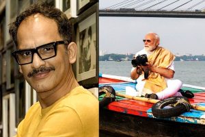 ‘এই গরমে গায়ে শাল, সানগ্লাস পরে ফটোগ্রাফি’, গঙ্গাবক্ষে ‘গজেন্দ্র’র নৌকাবিহারে বিদ্রুপ ঋত্বিকের!