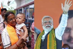 আর জি কর কাণ্ডের পর একবারও দেখা হয়নি, ভোটের সৌজন্যে অভয়ার মায়ের প্রচারে মোদি!