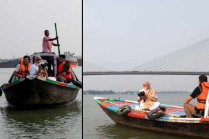 ‘ও গঙ্গা তুমি…’, কলকাতায় রাত্রিযাপনের পর ক্যামেরা হাতে নদীবক্ষে ভ্রমণে প্রধানমন্ত্রী