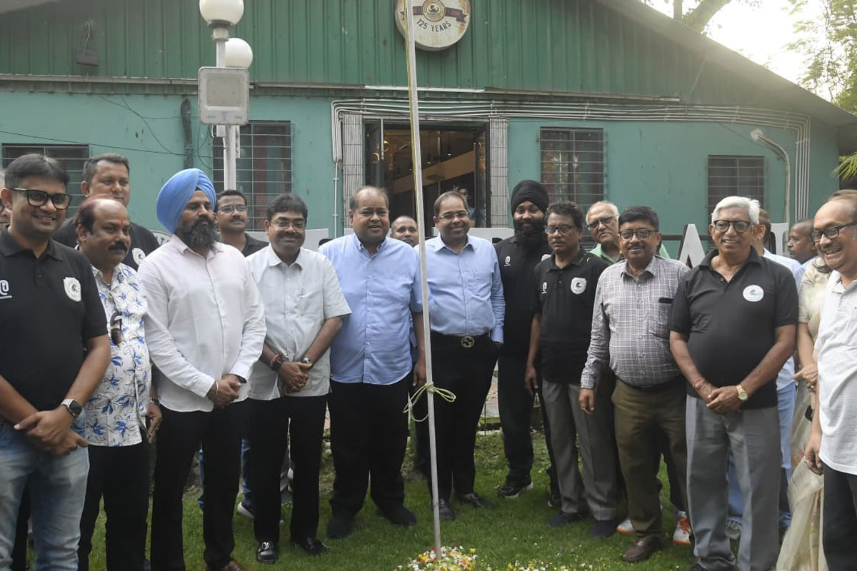 The secretary-president and members of the working committee were present at the flag hoisting ceremony at the Mohun Bagan tent