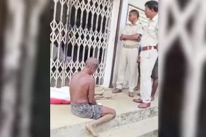ওড়িশায় মৃত বোনের টাকা আদায়ে কঙ্কাল নিয়ে ব্যাঙ্কে, তদন্তে কর্মীদের দিকেই উঠছে আঙুল