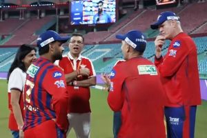 ‘ঝামেলা’র পর পন্থকে ডেকে নয়া ভিডিও তৈরি গোয়েঙ্কার! ‘এ তো দৃশ্যমের স্ক্রিপ্ট’, খোঁচা নেটিজেনদের