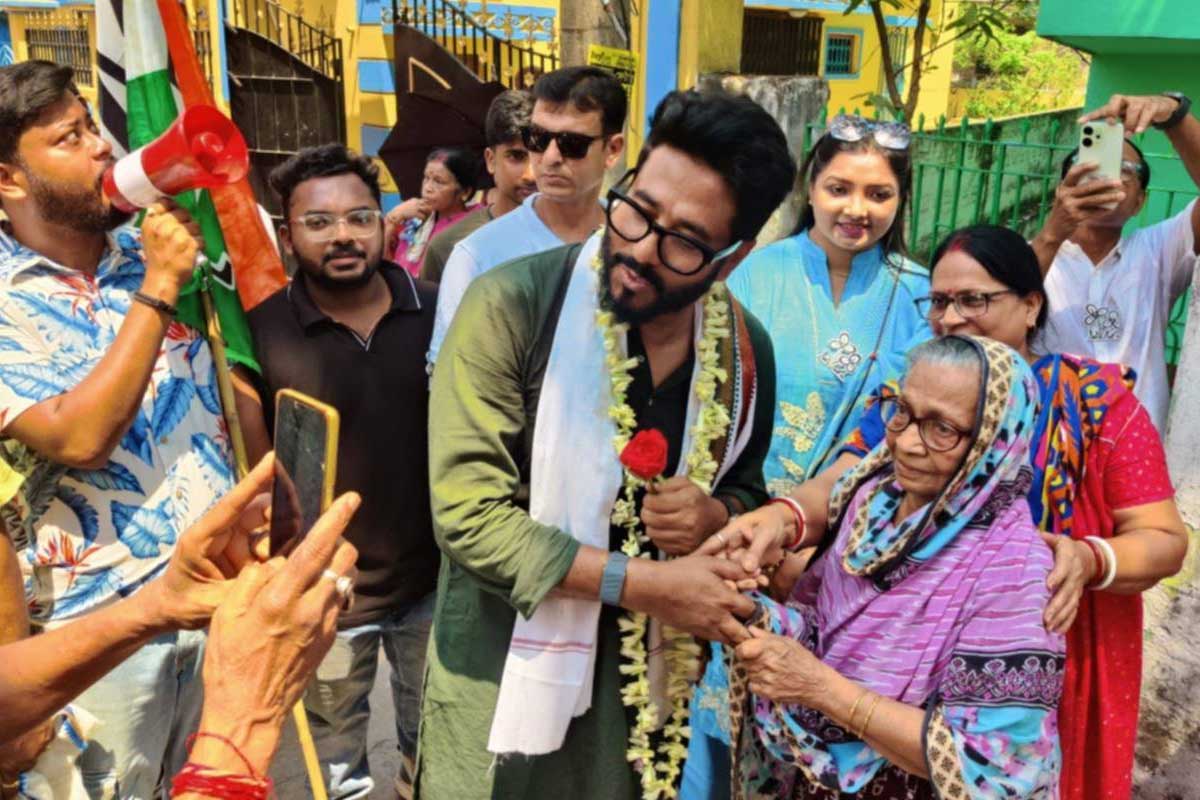 WB Assembly Election: Raj Chakraborty during election campaign in barrackpore