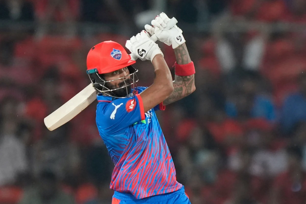 টি-টোয়েন্টিতে অচল! হায়দরাবাদের বিরুদ্ধে মন্থর ইনিংস খেলে কটাক্ষের মুখে রাহুল, ছাড়লেন না কোচও