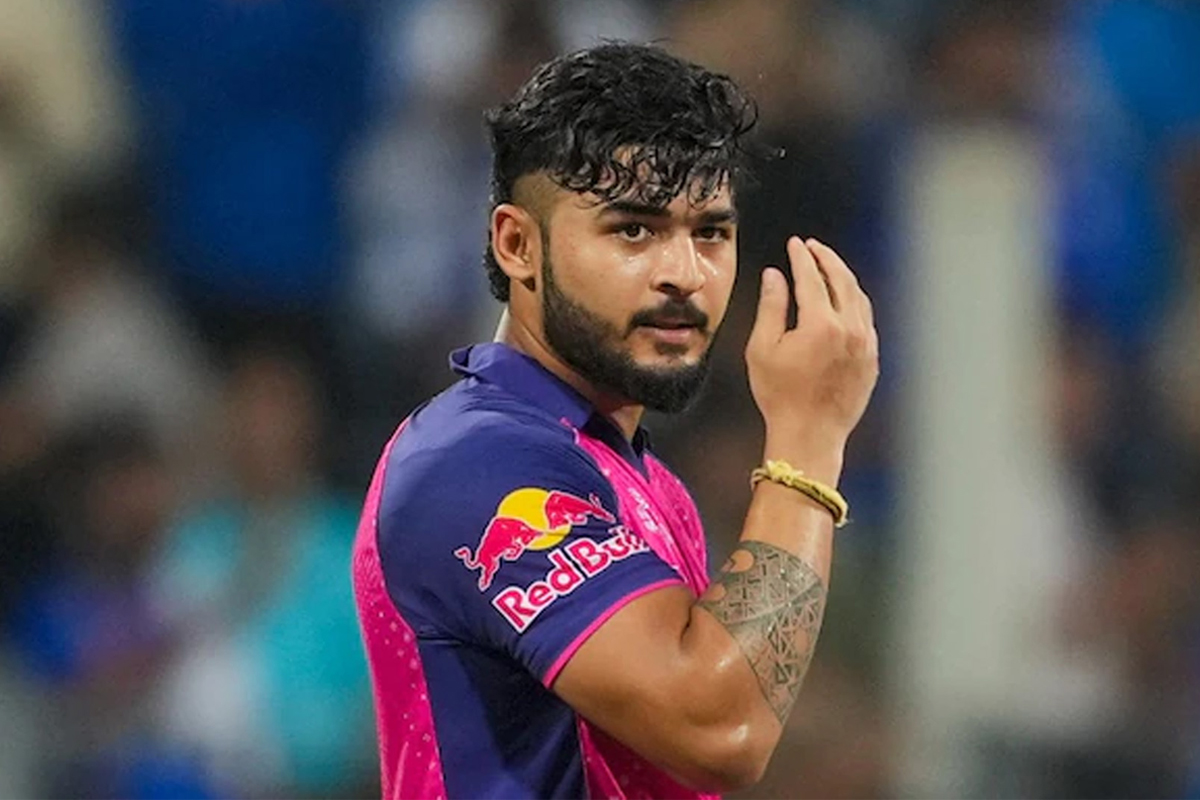 সাজঘরে ই-সিগারেটে সুখটান রিয়ানের! আইপিএল বিতর্কেই মাঝেই জানুন ভেপিংয়ের স্বাস্থ্যঝুঁকি