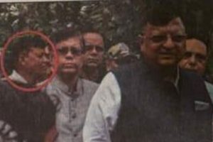 নন্দীগ্রামে বিজেপি নেতাকে সঙ্গে নিয়ে ঘুরেছেন সিইও মনোজ! ছবি ফাঁস তৃণমূলের
