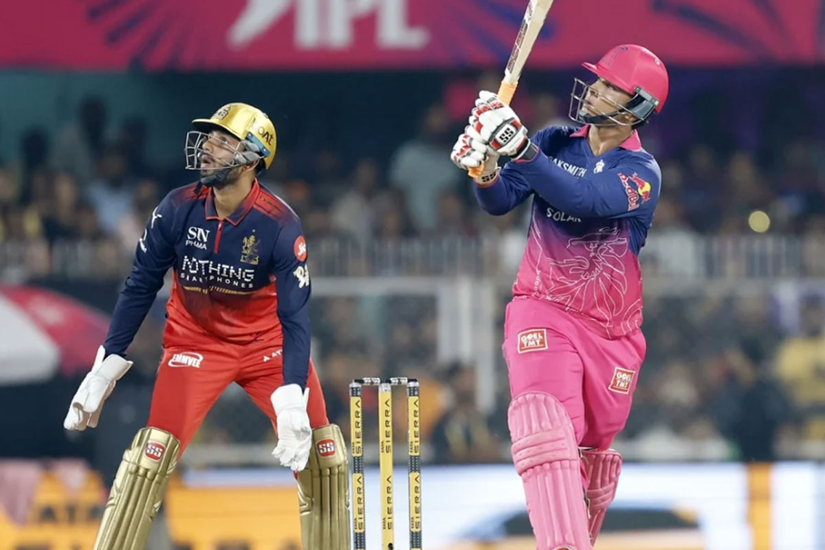 IPL 2026: RCB vs RR, ‘কোহিনূর’ বৈভবের জেল্লায় ম্লান ‘কিং’ কোহলি! বেঙ্গালুরুকে উড়িয়ে লিগ শীর্ষেই রাজস্থান