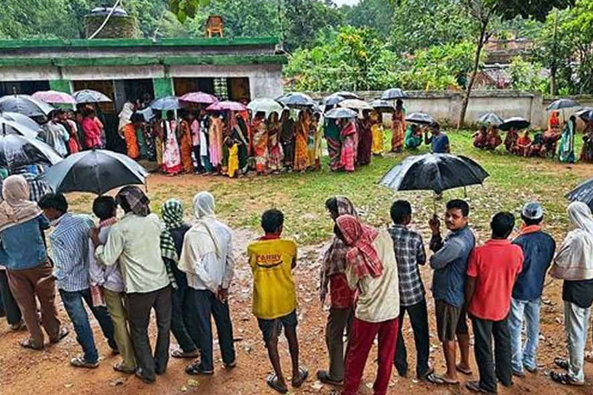 রাত পোহালেই প্রথম দফার নির্বাচন, ভোটদানের সময় অবশ্যই সঙ্গে রাখুন এই জিনিসগুলো