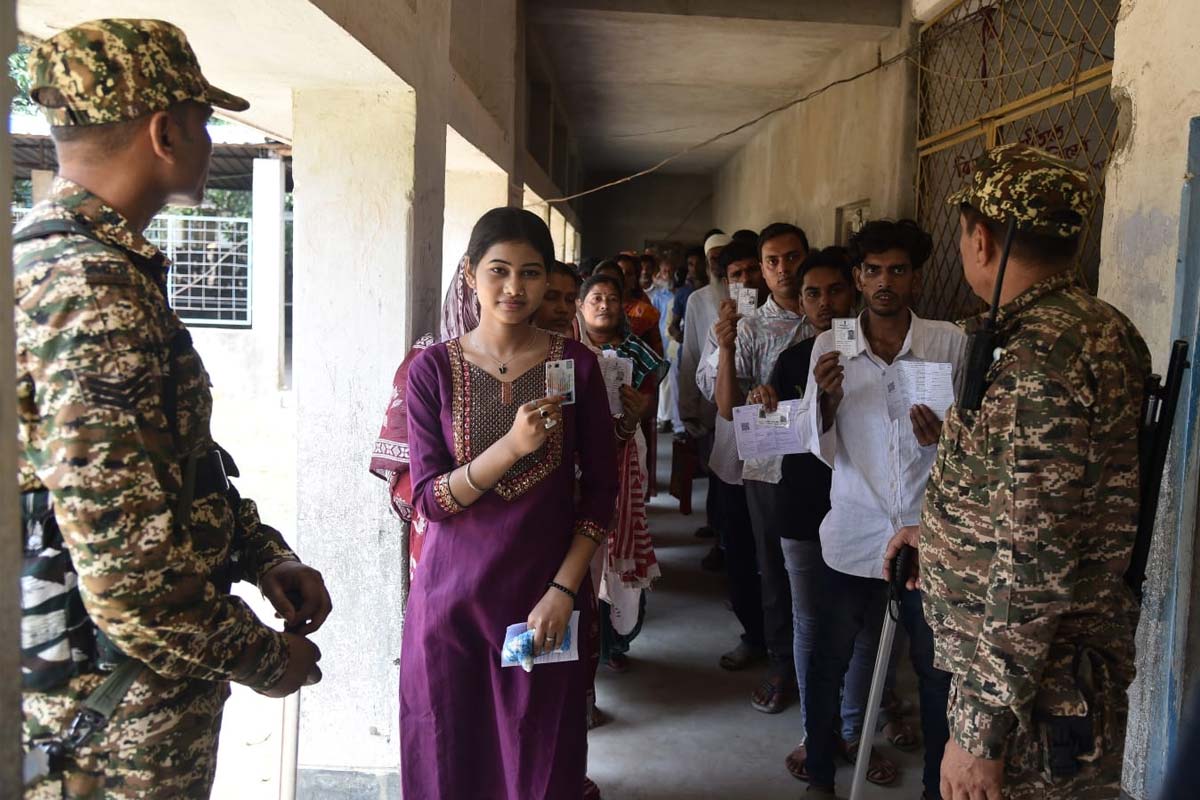 ১৫২টির মধ্যে ১০ বিধানসভায় চব্বিশের তুলনায় ছাব্বিশে কমল ভোটার সংখ্যা, নেপথ্যে কোন কারণ?