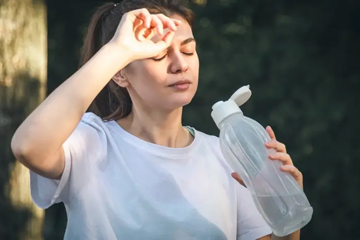 Dehydration Effects: Not Feeling Thirsty? Warning Signs of Dehydration You Shouldn’t Ignore