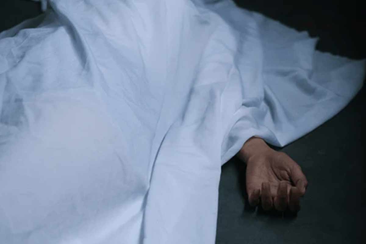 পোস্টাল ব্যালটে ভোটগ্রহণের শুরুতেই বিপত্তি, রায়গঞ্জে বিএলও-র সঙ্গে বচসায় মৃত্যু বৃদ্ধ ভোটারের!