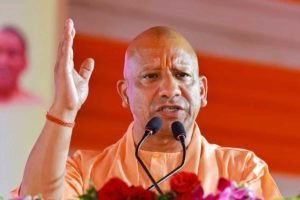 ‘৪ তারিখের পর জল দেওয়ার লোক থাকবে না’, তৃণমূলকে হুঁশিয়ারি যোগীর