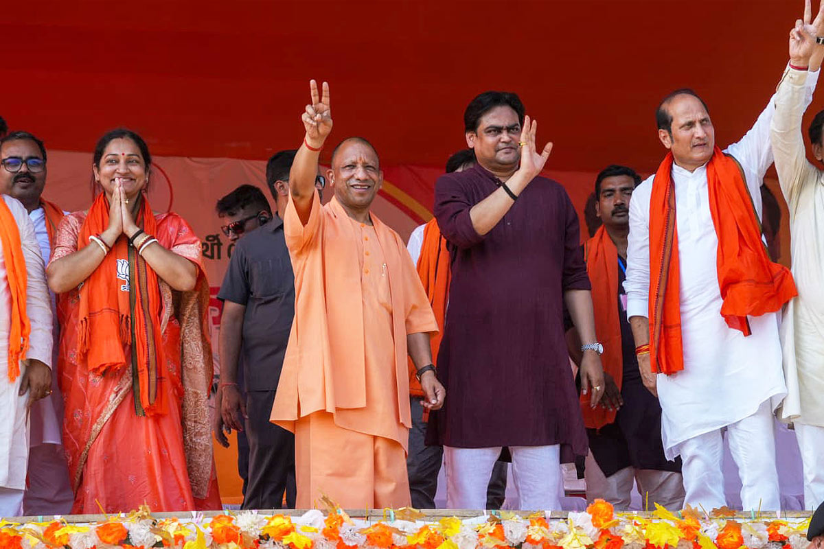 মোদির জন্যই মতুয়ারা সুরক্ষিত! যোগীর দাবিকে ‘ভাঁওতা’ বলে তৃণমূলের পালটা, ‘সুপ্রিম কোর্টে লড়ছেন মমতা’