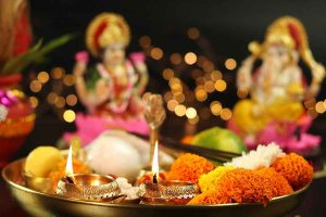 সোনার দামে ছ্যাঁকা! অক্ষয় তৃতীয়ায় কিনুন এই ১১টি জিনিস, মা লক্ষ্মীর কৃপায় অর্থকষ্ট ঘুচবেই