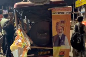 প্রধানমন্ত্রীর সভার আগেই বারুইপুরে বিজেপির প্রচারে হামলা, অভিযোগ উড়িয়ে কী দাবি শাসকের?