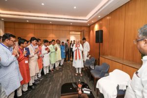 অল্প ব্যবধানে পিছিয়ে থাকা বুথে দিতে হবে বাড়তি নজর, বঙ্গনেতৃত্বকে ভোকাল টনিক শাহের