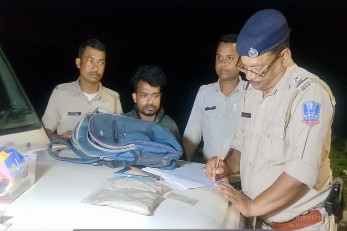 ভোটমুখী জলপাইগুড়িতে উদ্ধার ২ কোটির ব্রাউন সুগার, মদ বন্ধে শুকনো নেশা ছড়ানোর ছক?