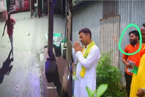 বন্দুক উঁচিয়ে যৌনকর্মীদের মার, আক্রান্ত শিশুরাও! দিনহাটায় কাঠগড়ায় বিজেপি প্রার্থীর ছায়াসঙ্গী