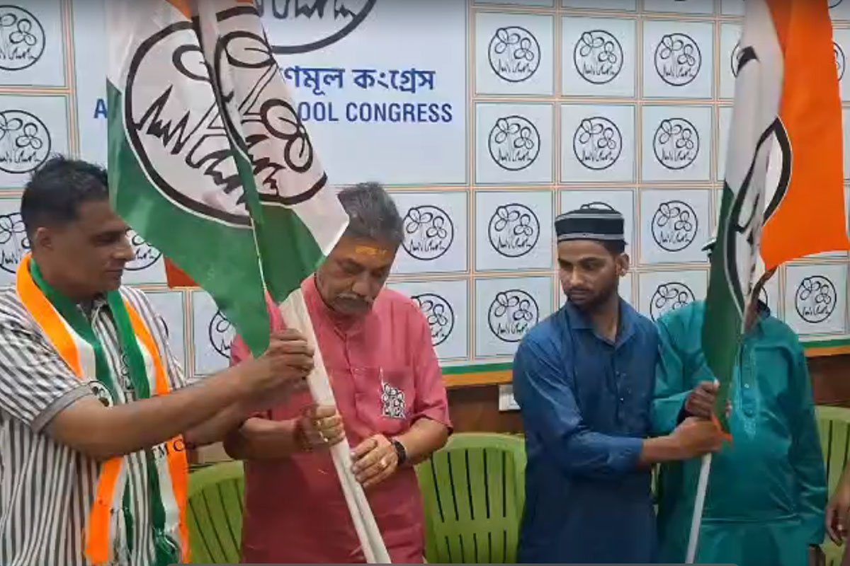 ভোটের আগে ভেঙে খানখান হুমায়ুনের আমজনতা পার্টি, একসঙ্গে ৫ প্রার্থীর তৃণমূলে যোগ!