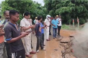 দুর্গাপুরে ফাটল পাইপলাইন, মেরামত না হওয়া পর্যন্ত বন্ধ থাকবে বাড়ি বাড়ি গ্যাস সরবরাহ