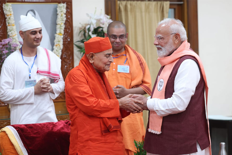 Bengal Election 2026: PM Modi visits Belur Math in West Bengal amid voting